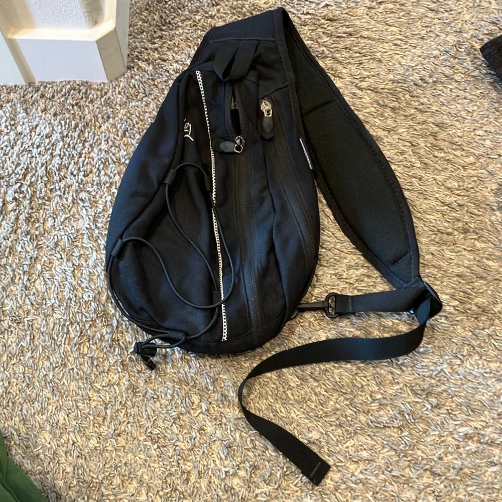 One shoulder strap bag